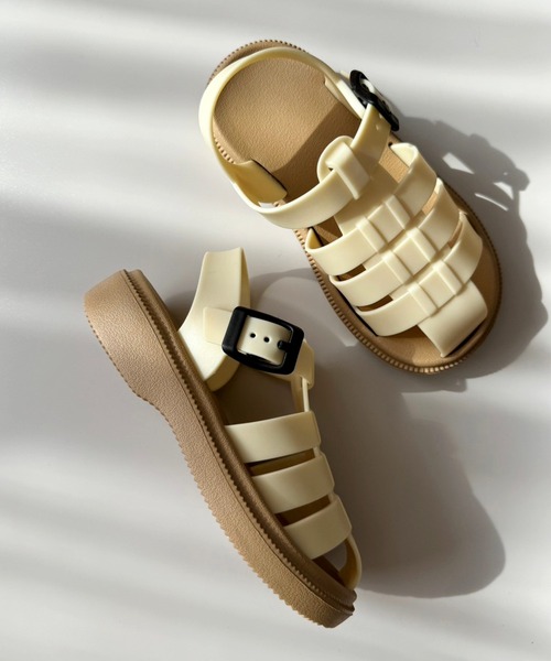 hymy（ヒュミュ）の「【 hymy-ヒュミュ- 】バイカラー EVA グルカ サンダル ( kids ) #_（サンダル・キッズ・ホワイト×ブラック/アイボリー・19cm/18cm/17cm）」の10枚目の写真