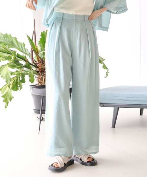 LEPSIM(レプシィム)の「2タックストレートワイドパンツ 117917(その他パンツ・レディース・ライトブルー/ブラック/ベージュ/ブラウン・LARGE/MEDIUM)」の4枚目の写真