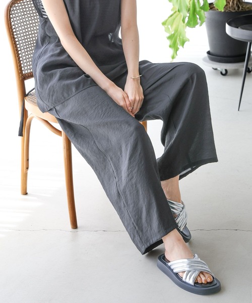 LEPSIM(レプシィム)の「2タックストレートワイドパンツ 117917(その他パンツ・レディース・ライトブルー/ブラック/ベージュ/ブラウン・LARGE/MEDIUM)」の11枚目の写真