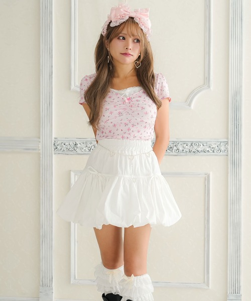 Diable baiser(ディアブルベーゼ)の「プチローズプリント半袖カットソー(Tシャツ/カットソー・レディース・ベビーピンク/ブルー・SMALL/LL/LARGE/MEDIUM)」の10枚目の写真