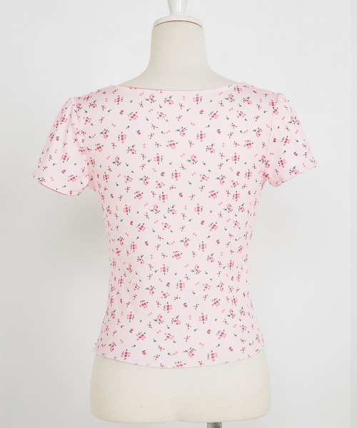 Diable baiser(ディアブルベーゼ)の「プチローズプリント半袖カットソー(Tシャツ/カットソー・レディース・ベビーピンク/ブルー・SMALL/LL/LARGE/MEDIUM)」の8枚目の写真
