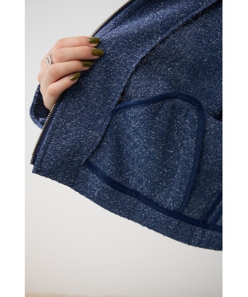 AZUL by moussy（アズールバイマウジー）の「ラメツイードショートジャケット（テーラードジャケット・レディース・ブラック/ライトベージュ/ブルー・FREE）」の4枚目の写真