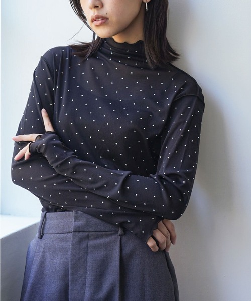 mili an deni(ミリアンデニ)の「ラインストーンメローハイネックトップス(Tシャツ/カットソー・レディース・ブラック/チャコールグレー/オフホワイト・M)」の3枚目の写真