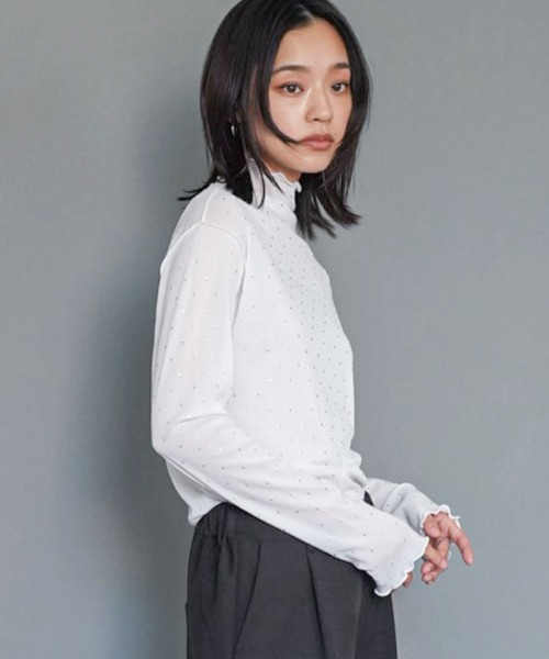mili an deni(ミリアンデニ)の「ラインストーンメローハイネックトップス(Tシャツ/カットソー・レディース・ブラック/チャコールグレー/オフホワイト・M)」の5枚目の写真