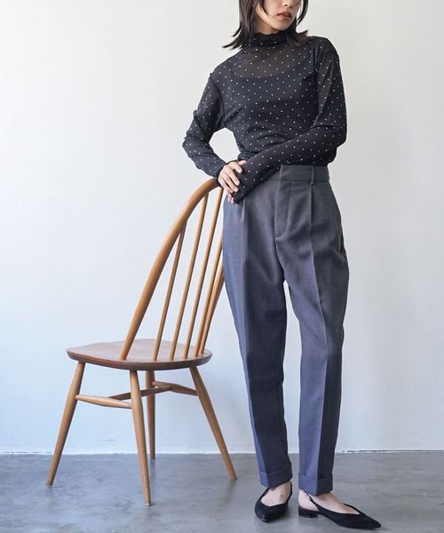 mili an deni(ミリアンデニ)の「ラインストーンメローハイネックトップス(Tシャツ/カットソー・レディース・ブラック/チャコールグレー/オフホワイト・M)」の9枚目の写真