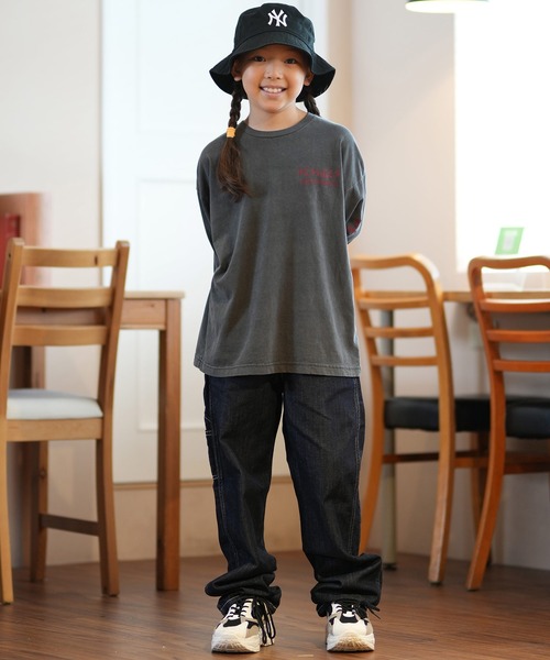 DC（ディーシー）の「DC/ディーシー 24 KD SKATE SKULL LS24 キッズ スケート スカル ロングスリーブ ロングTシャツ スケートボード 公園 親子コーデ YLT244530（Tシャツ/カットソー・キッズ・スミクロ/ホワイト/ブラック・100cm/110cm/120cm/130cm/140cm/150cm/160cm）」の16枚目の写真