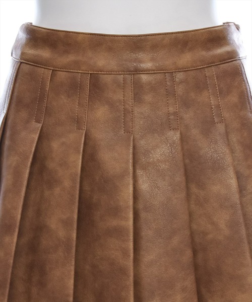 clear（クリア）の「レザープリーツスカート [ヴィンテージライク