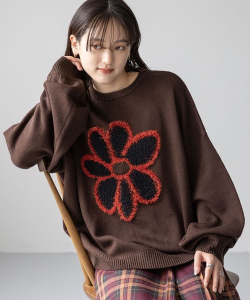 RAGEBLUE（レイジブルー）の「＜累計販売数10000点！＞【WOMENS】WEB限定/ブークレフラワーモチーフルーズニット（ニット/セーター・レディース・ホワイト系1/ホワイト系2/ブラック系1/ブラック系2/グレー系1/グレー系2/ブラウン系1/ブラウン系2/ブルー系2/ブルー系1/グレー系3/ブラック系3/ホワイト系3/ホワイト系4/その他35/ブラック系4/その他5/グレー系4/ピンク系その他7/ピンク系その他6・FREE）」の14枚目の写真