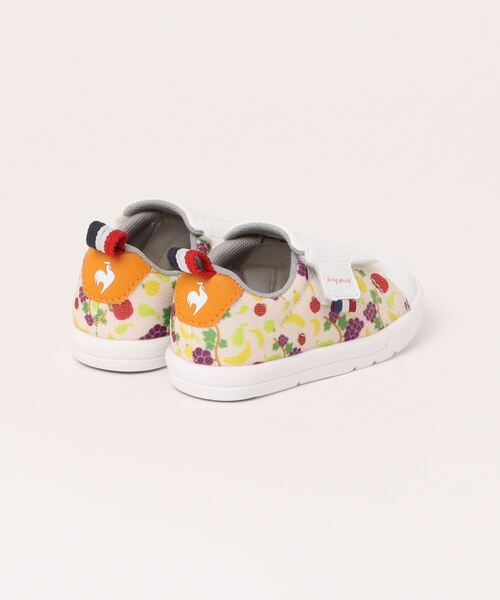 le coq sportif(ルコックスポルティフ)の「le coq sportif ルコックスポルティフ LA ROLAND 2 F ART【脱ぎ履き簡単/軽量】ベビーシューズ ワンベルト(ラローラン2FART)(スニーカー・キッズ・オレンジ系その他・14.0cm/15.0cm/16.0cm/13.0cm)」の2枚目の写真
