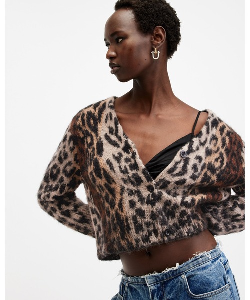 ALLSAINTS（オールセインツ）の「WICK LEOPARD JACQUARD CROPPED CARDIGAN | WICK レオパード ジャカード クロップド カーディガン（カーディガン/ボレロ・レディース・レオパード・S/M/XS）」の2枚目の写真
