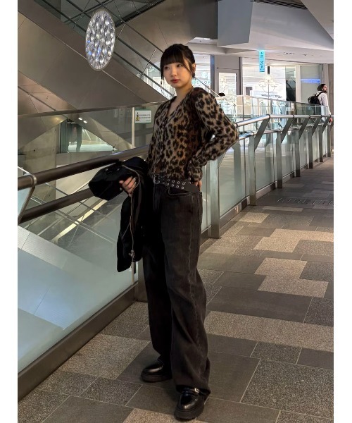 ALLSAINTS（オールセインツ）の「WICK LEOPARD JACQUARD CROPPED CARDIGAN | WICK レオパード ジャカード クロップド カーディガン（カーディガン/ボレロ・レディース・レオパード・S/M/XS）」の9枚目の写真