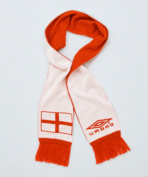 UMBRO(アンブロ)の「UMBRO EX STADIUM SIDE REVERSIBLE MUFFLER(マフラー・メンズ・ネイビー/レッド/ブラック・FREE)」の14枚目の写真