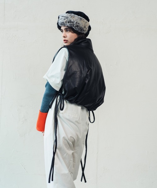 ORIENT MILLINERY（オリエント ミリナリー）の「SHEEP SKIN LEATHER DOWN VEST | リアルシープスキン ダウンベスト（その他アウター・レディース・ブラック/カーキ・FREE）」の3枚目の写真