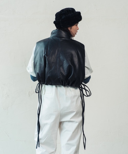 ORIENT MILLINERY（オリエント ミリナリー）の「SHEEP SKIN LEATHER DOWN VEST | リアルシープスキン ダウンベスト（その他アウター・レディース・ブラック/カーキ・FREE）」の7枚目の写真