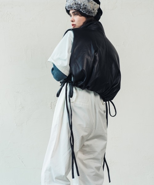 ORIENT MILLINERY（オリエント ミリナリー）の「SHEEP SKIN LEATHER DOWN VEST | リアルシープスキン ダウンベスト（その他アウター・レディース・ブラック/カーキ・FREE）」の6枚目の写真