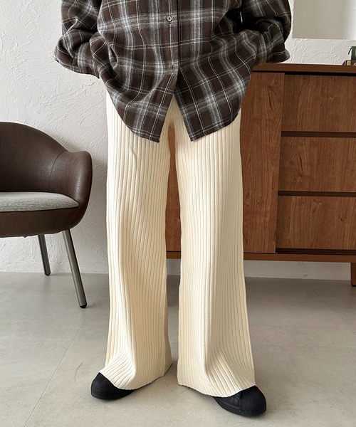 apres jour mignon（アプレジュールミニョン）の「リブニットパンツ【ZOZOTOWN限定アイテム】（その他パンツ・レディース・ブラック/グレイッシュベージュ/アイボリー/ダークブラウン/オレンジ・X-LARGE/SMALL/MEDIUM）」の8枚目の写真