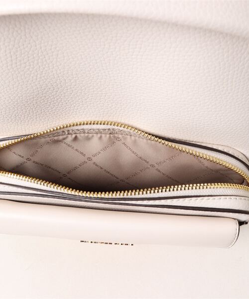 MICHAEL KORS（マイケルコース）の「MAISIE 2 IN 1 バックパック ミディアム（バックパック/リュック・レディース・ベージュ系・FREE）」の4枚目の写真