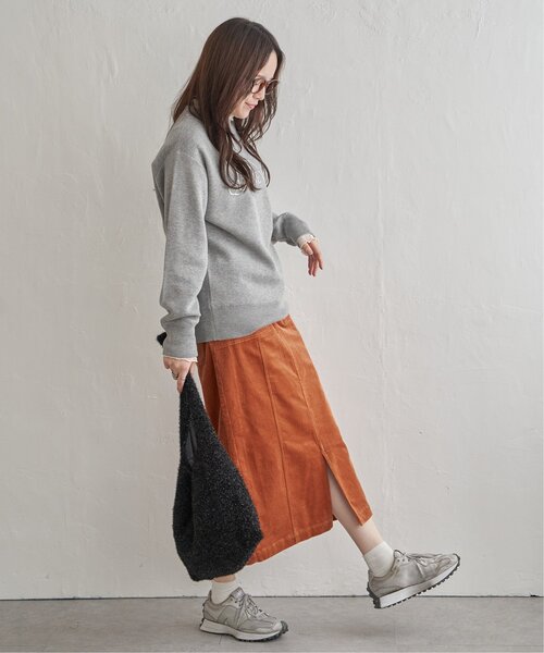LBC（エルビーシー）の「コーデュロイIラインスカート（スカート・レディース・オレンジ/オフホワイト/チャコールグレー/ブルー・M/L）」の4枚目の写真