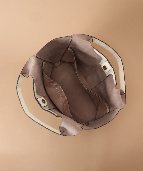 Samantha Thavasa(サマンサタバサ)の「サイドファスナー トートバッグ 大サイズ(トートバッグ・レディース・ブラック/カーキ/オフホワイト・FREE)」の7枚目の写真