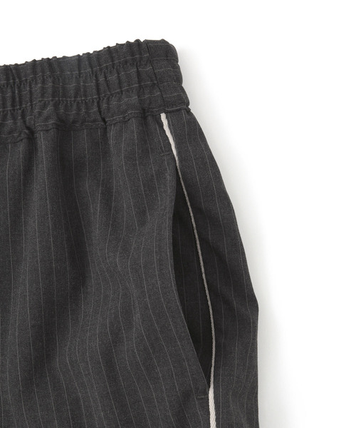  j.n.r.d（ジェー・エヌ・アール・ディー）の「j.n.r.d/ピンストライプトラックパンツ（スラックス・メンズ・ワイン/チャコールグレー/ネイビー・M/LL/L）」の8枚目の写真