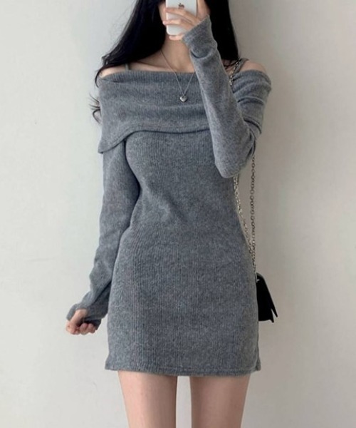 GEMEDA（ジェメダ）の「オフショルダースリムフィットワンピース（ワンピース・レディース・ブラック/グレー/アイボリー・M）」の13枚目の写真