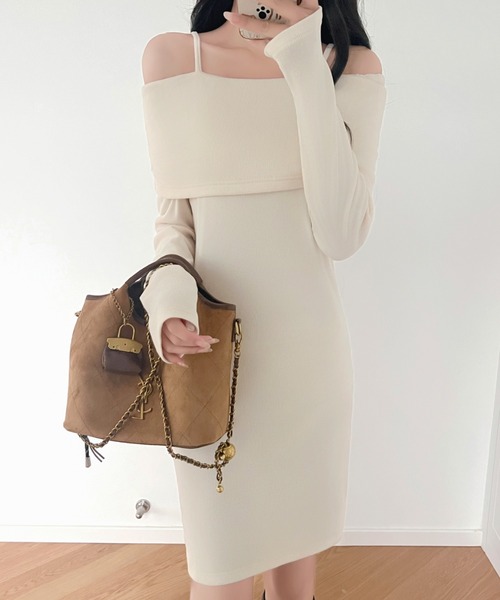 GEMEDA（ジェメダ）の「オフショルダースリムフィットワンピース（ワンピース・レディース・ブラック/グレー/アイボリー・M）」の14枚目の写真