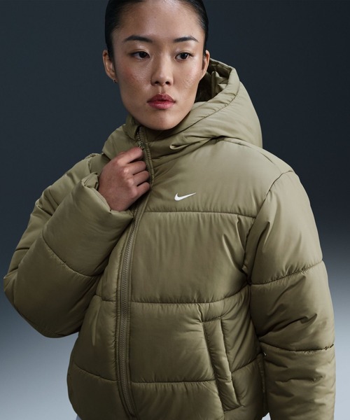 NIKE(ナイキ)の「ナイキ NIKE ナイキ NSW TF SYNFL CLSC PFR ジャケット(ダウンジャケット/コート・レディース・アーミー・S/M/L/XL)」の4枚目の写真