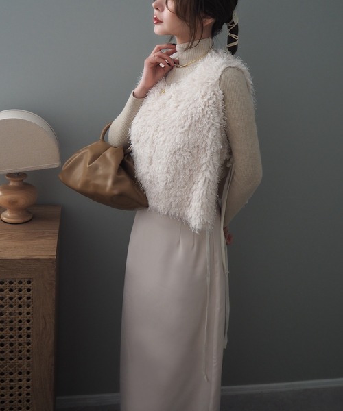LAULEN(ローレン)の「fleece lining highneck rib knit /裏起毛プチハイネックリブニット(ニット/セーター・レディース・ブラック/アイボリー/ブラウン/ベージュ・FREE)」の6枚目の写真