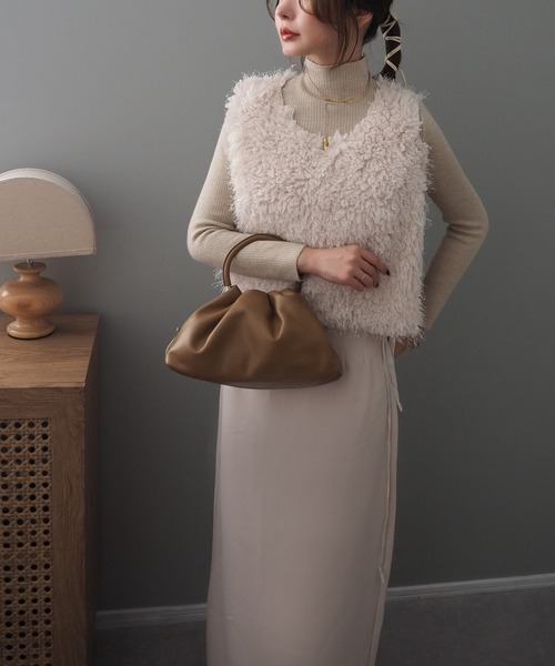 LAULEN(ローレン)の「fleece lining highneck rib knit /裏起毛プチハイネックリブニット(ニット/セーター・レディース・ブラック/アイボリー/ブラウン/ベージュ・FREE)」の7枚目の写真