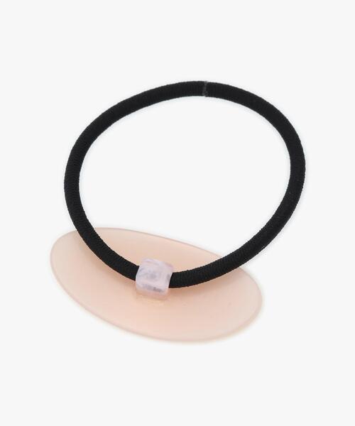 To b. by agnes b.（トゥービーバイアニエスベー）の「カラー ロゴ ヘアタイ（その他ヘアアクセサリー・レディース・ホワイト系その他・FREE）」の3枚目の写真