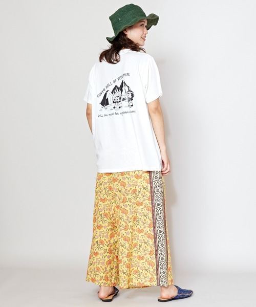 チャイハネ(チャイハネ)の「【チャイハネ】ネルドールメンズTシャツ(Tシャツ/カットソー・メンズ・マスタード/ホワイト・L/M)」の3枚目の写真