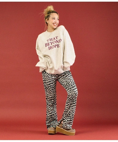 anap mimpi（アナップミンピ）の「裏起毛 ラグラン メッセージ刺繍 スウェット トレーナー（スウェット・レディース・グリーン/キナリ・FREE）」の6枚目の写真