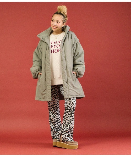 anap mimpi（アナップミンピ）の「裏起毛 ラグラン メッセージ刺繍 スウェット トレーナー（スウェット・レディース・グリーン/キナリ・FREE）」の10枚目の写真