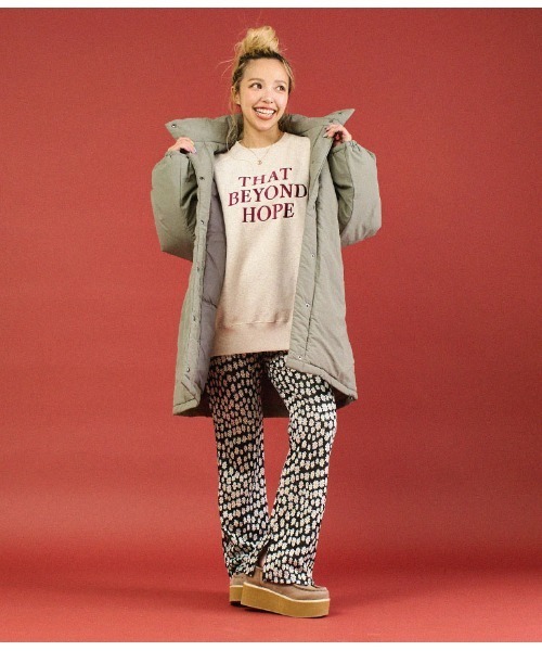 anap mimpi（アナップミンピ）の「裏起毛 ラグラン メッセージ刺繍 スウェット トレーナー（スウェット・レディース・グリーン/キナリ・FREE）」の11枚目の写真