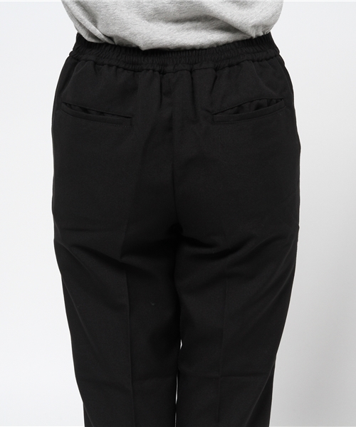 ikka(イッカ)の「テーパードパンツ(その他パンツ・レディース・チャコールグレー/ブラック/ネイビー/グレー・MEDIUM/LARGE/SMALL)」の9枚目の写真