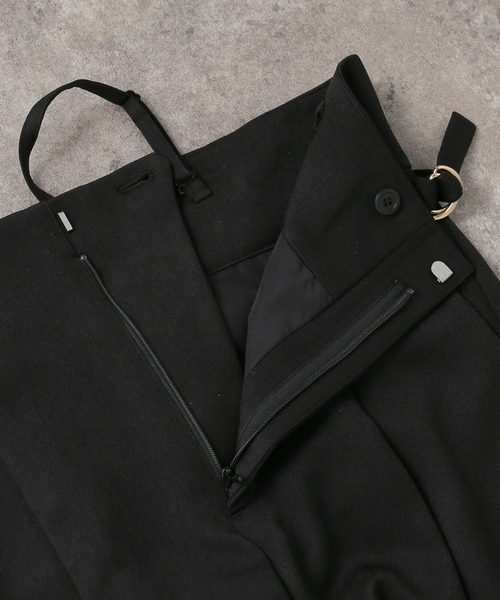 Spick & Span（スピックアンドスパン）の「ミドルハイサスペンダー付きパンツ（その他パンツ・レディース・ベージュ/ブラック・36/38）」の10枚目の写真