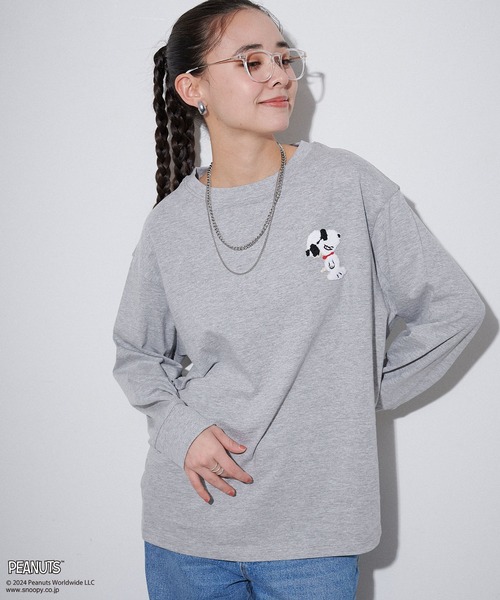 PEANUTS(ピーナッツ)の「【PEANUTS/ピーナッツ】スヌーピー/SNOOPY サガラ刺繍ロンT(Tシャツ/カットソー・レディース・杢グレー/ブラック/ブルーグレー/グリーン/ブルー/グレー/イエロー/アイボリー・M/L/LL/3L)」の5枚目の写真