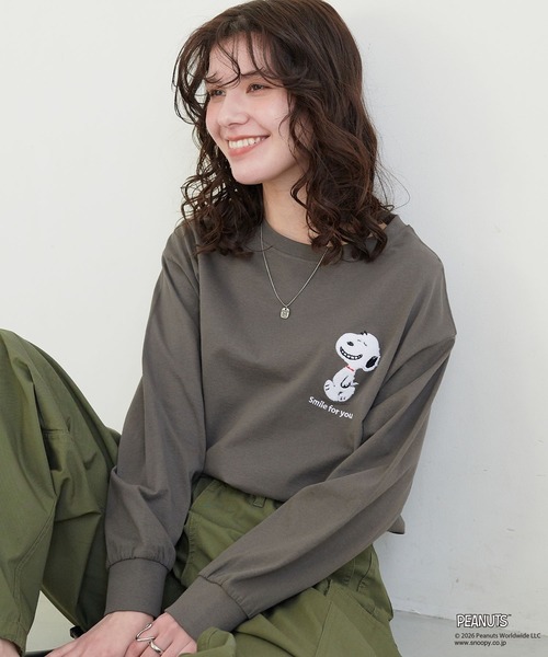PEANUTS(ピーナッツ)の「【PEANUTS/ピーナッツ】スヌーピー/SNOOPY サガラ刺繍ロンT(Tシャツ/カットソー・レディース・杢グレー/ブラック/ブルーグレー/グリーン/ブルー/グレー/イエロー/アイボリー・M/L/LL/3L)」の11枚目の写真