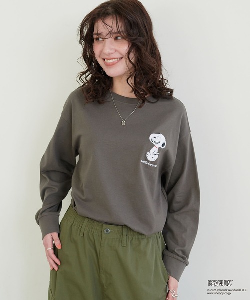 PEANUTS(ピーナッツ)の「【PEANUTS/ピーナッツ】スヌーピー/SNOOPY サガラ刺繍ロンT(Tシャツ/カットソー・レディース・杢グレー/ブラック/ブルーグレー/グリーン/ブルー/グレー/イエロー/アイボリー・M/L/LL/3L)」の15枚目の写真