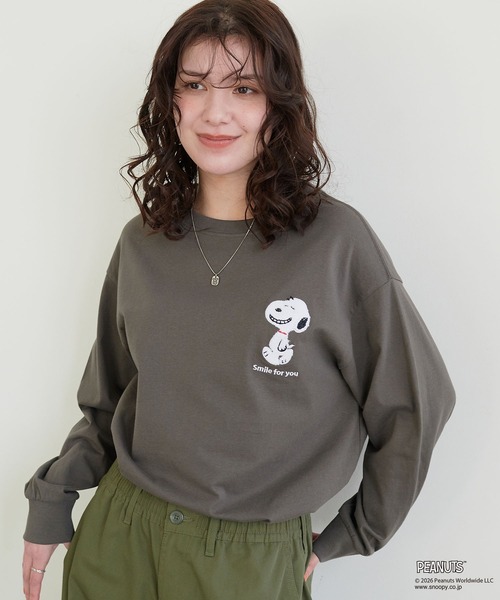 PEANUTS(ピーナッツ)の「【PEANUTS/ピーナッツ】スヌーピー/SNOOPY サガラ刺繍ロンT(Tシャツ/カットソー・レディース・杢グレー/ブラック/ブルーグレー/グリーン/ブルー/グレー/イエロー/アイボリー・M/L/LL/3L)」の16枚目の写真
