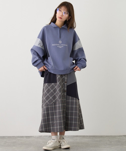 NICOLE CLUB(ニコル クラブ)の「スタンドドッキングハーフジップ(スウェット・レディース・オフホワイト/チャコール/ブルー・FREE)」の18枚目の写真
