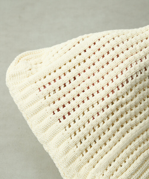 Actually（アクチュアリー）の「透かし編みミニニットバッグ（ハンドバッグ・レディース・グリーン系その他2/アイボリー/ブラック/ブルー・0）」の6枚目の写真