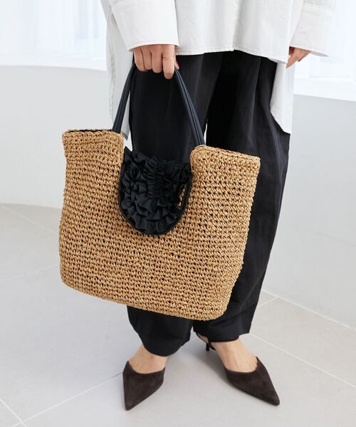 le.coeur blanc（ルクールブラン）の「フリルフラップクロッシェトート（トートバッグ・レディース・ブラック/ブラウン・FREE）」の5枚目の写真