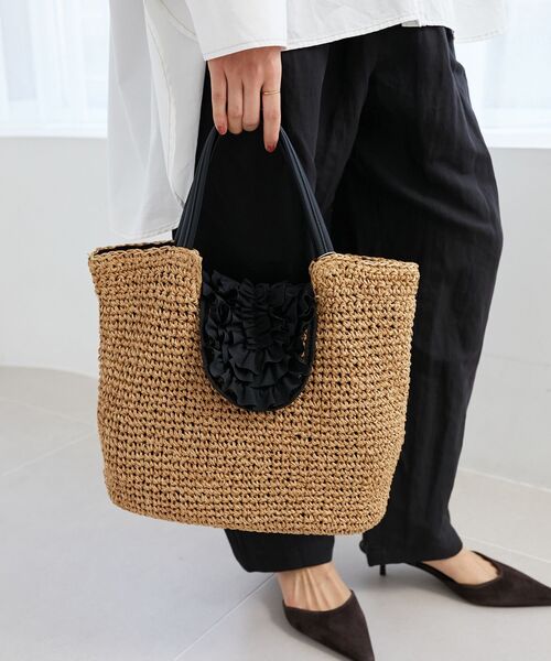 le.coeur blanc（ルクールブラン）の「フリルフラップクロッシェトート（トートバッグ・レディース・ブラック/ブラウン・FREE）」の6枚目の写真