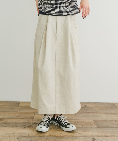 ITEMS URBANRESEARCH(アイテムズ アーバンリサーチ)の「ウエストタックスカート(スカート・レディース・ベージュ/グレー/ホワイト系その他・FREE)」の2枚目の写真