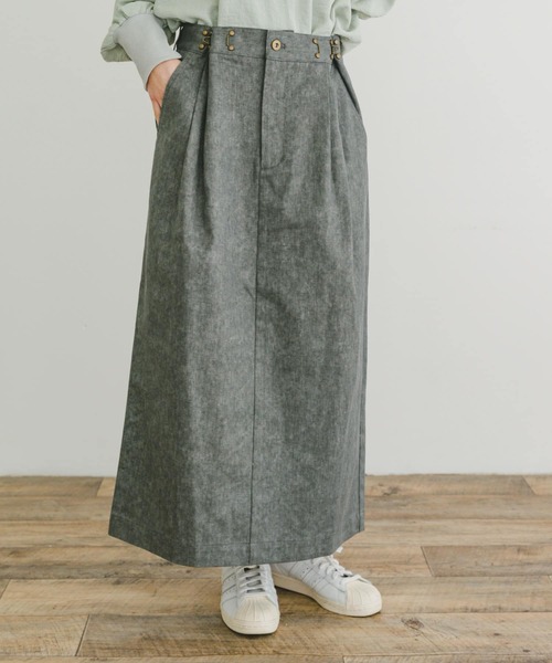 ITEMS URBANRESEARCH(アイテムズ アーバンリサーチ)の「ウエストタックスカート(スカート・レディース・ベージュ/グレー/ホワイト系その他・FREE)」の1枚目の写真