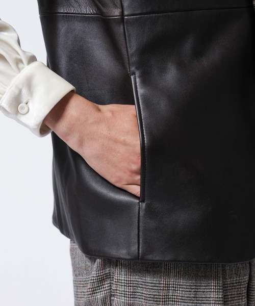 NANO universe（ナノユニバース）の「｢ASSEMBLANC｣ラムナッパレザージレ（ベスト・メンズ・ブラウン・M/L）」の17枚目の写真