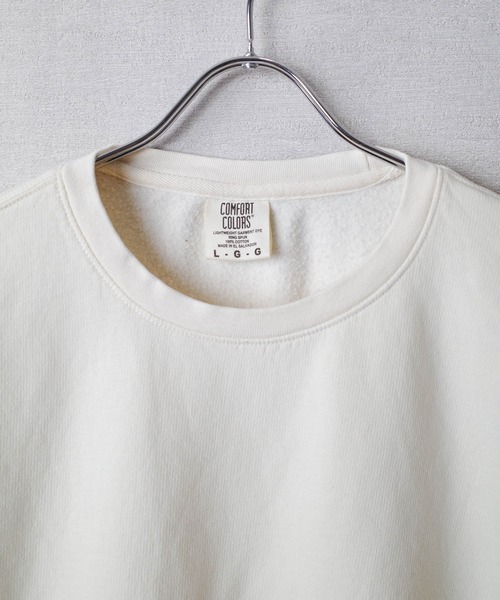 comfort colors(コンフォートカラーズ)の「【COMFORT COLORS】Garment Dyed 6.4oz Lightweight Crewneck Sweatshirt ガーメントダイ 6.4オンス ライトウェイト クルーネック スウェットシャツ【COMFORT-2】(スウェット・メンズ・ブルー/スミクロ/ピンク/アイボリー・LARGE/X-LARGE/MEDIUM/SMALL)」の6枚目の写真