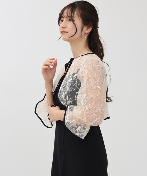 TRUDEA（トルディア）の「線描刺繍ボレロ×キャミワンピース（ドレス・レディース・ベージュ/ミント/ブルー・MEDIUM/LARGE）」の16枚目の写真