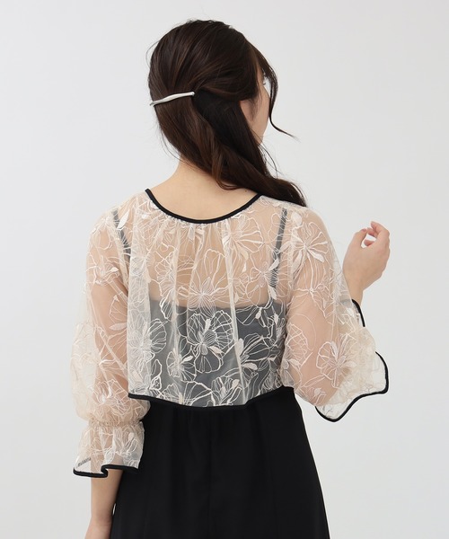 TRUDEA（トルディア）の「線描刺繍ボレロ×キャミワンピース（ドレス・レディース・ベージュ/ミント/ブルー・MEDIUM/LARGE）」の17枚目の写真